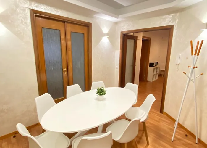 Appartamento Golden Essence - Terrace & Metro Roma