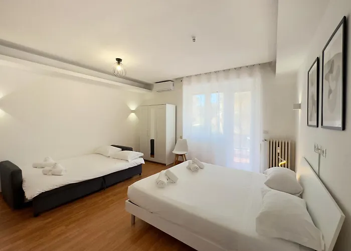 Appartamento Golden Essence - Terrace & Metro Roma